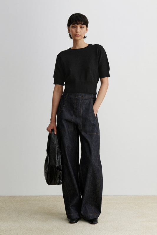 Calibra Top Black