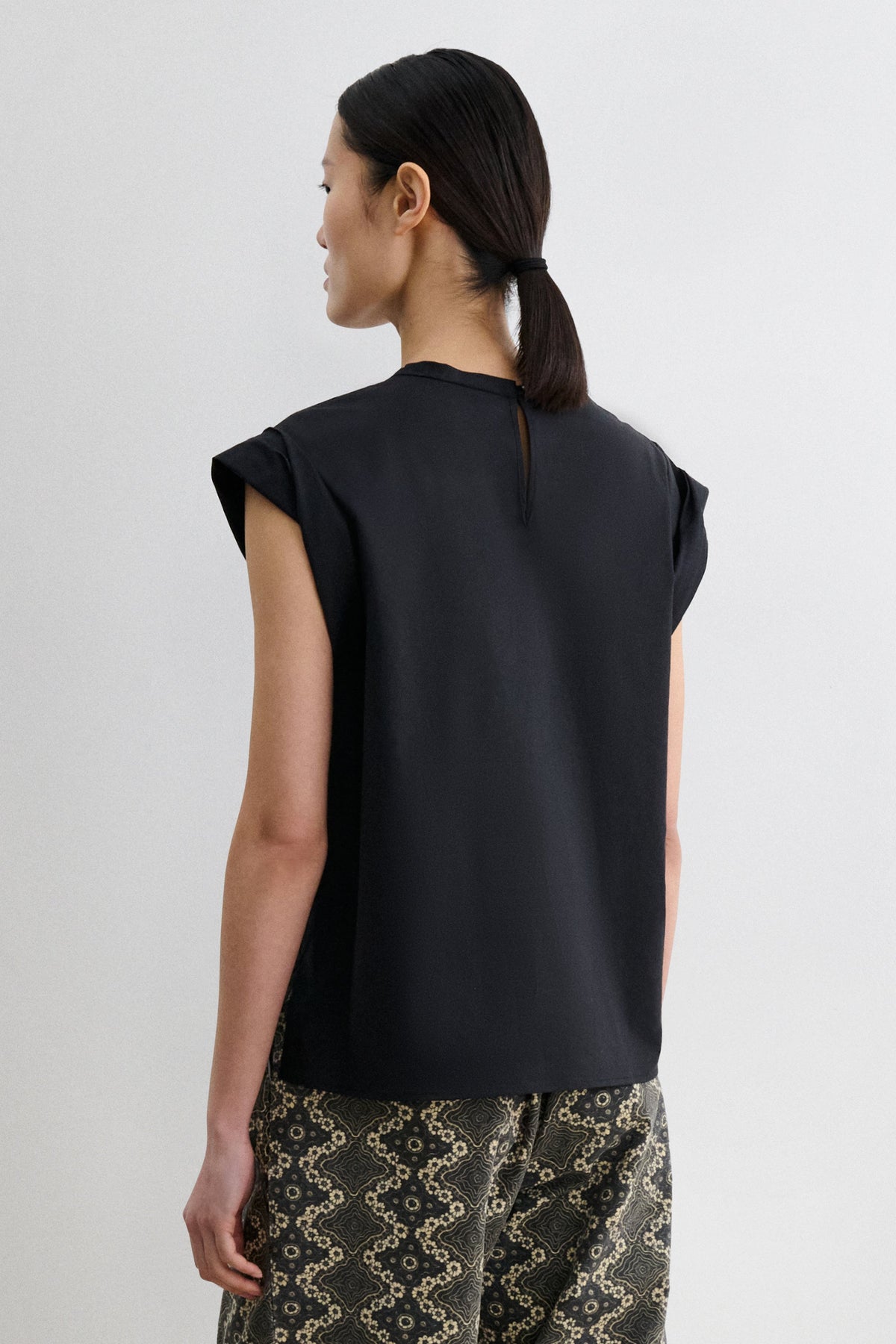 Lynx Top Black