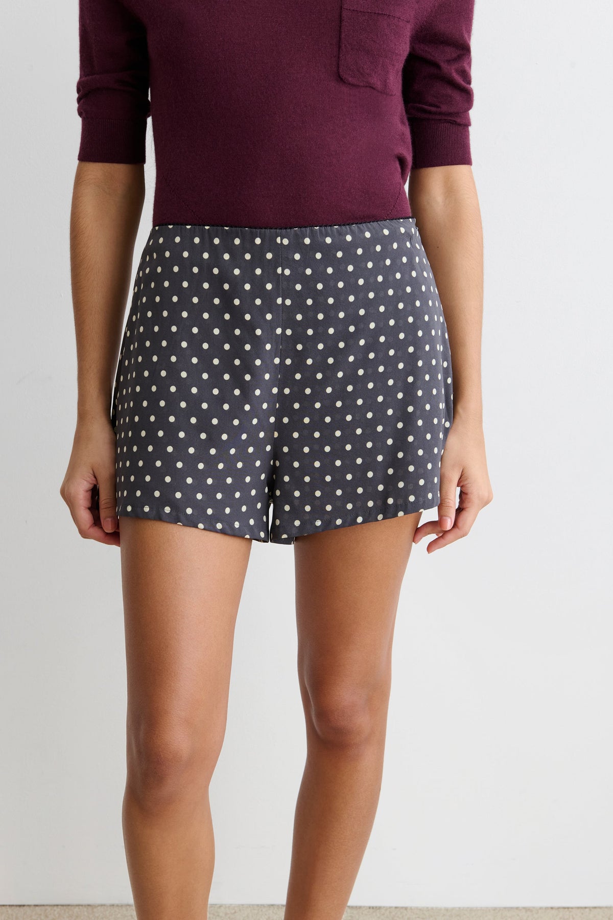Calenso Short Charcoal
