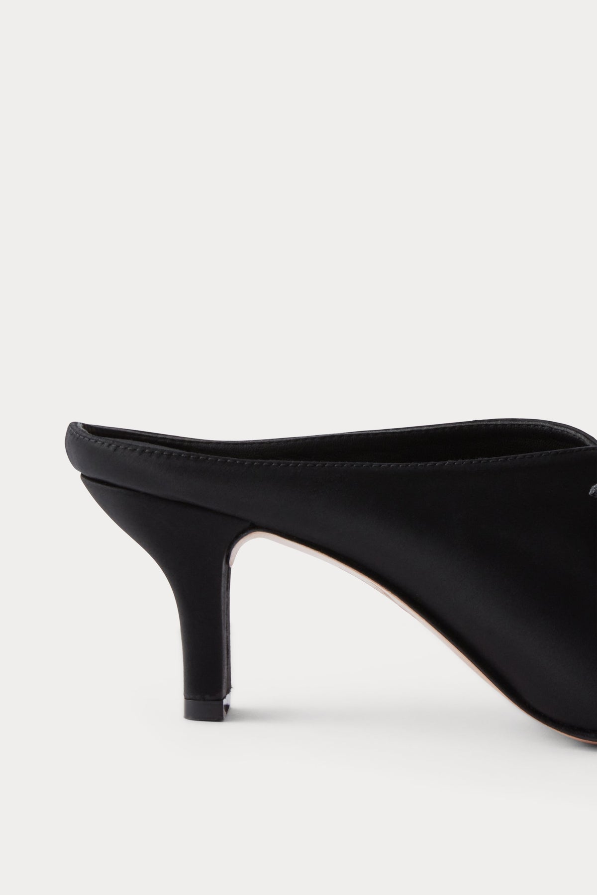 Fira Heel Black