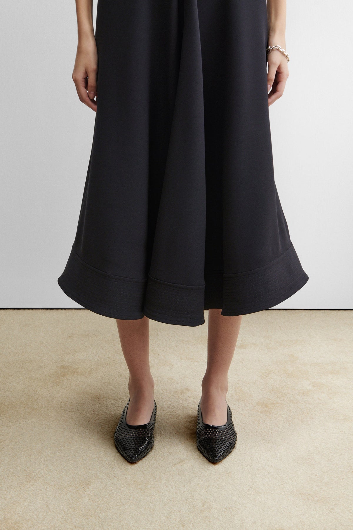 Clemmie Flat (Mini Punch) Black