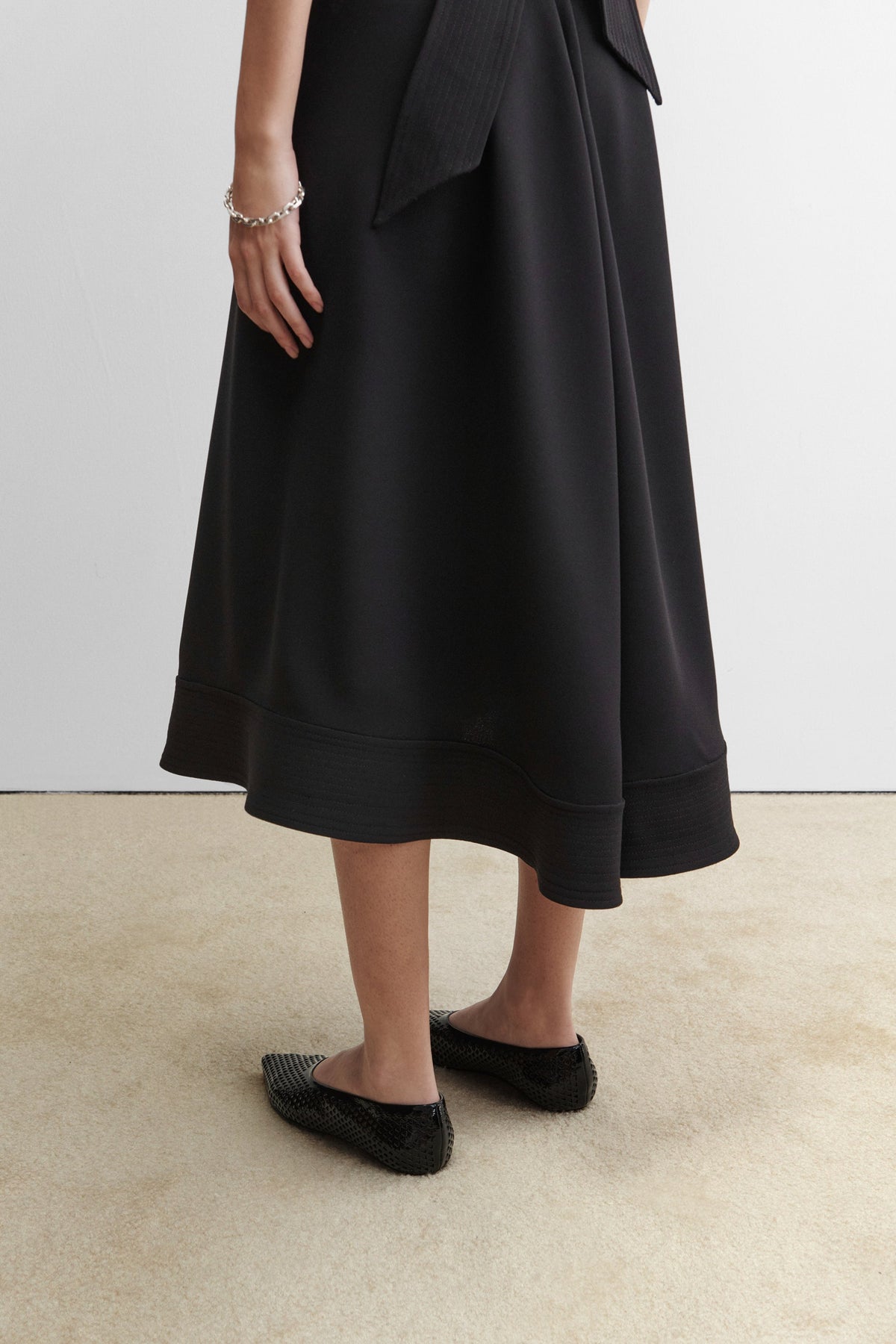 Clemmie Flat (Mini Punch) Black