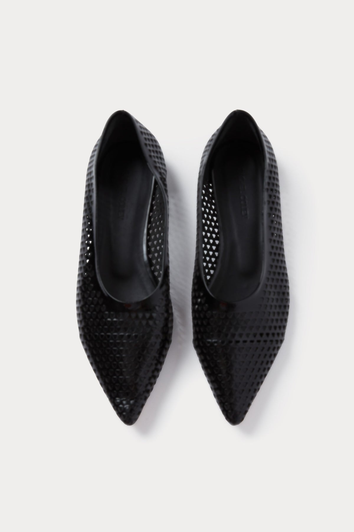 Clemmie Flat (Mini Punch) Black
