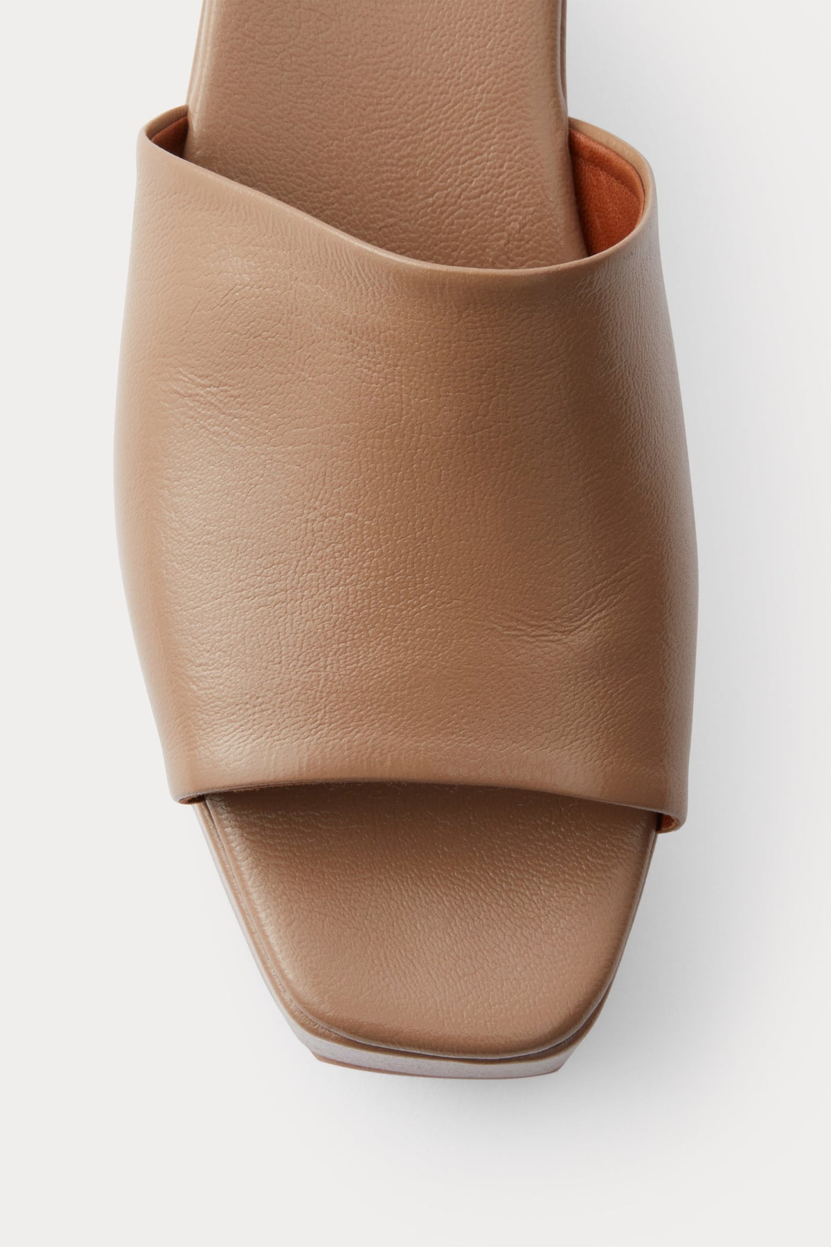 Ferow Wedge Hazelnut