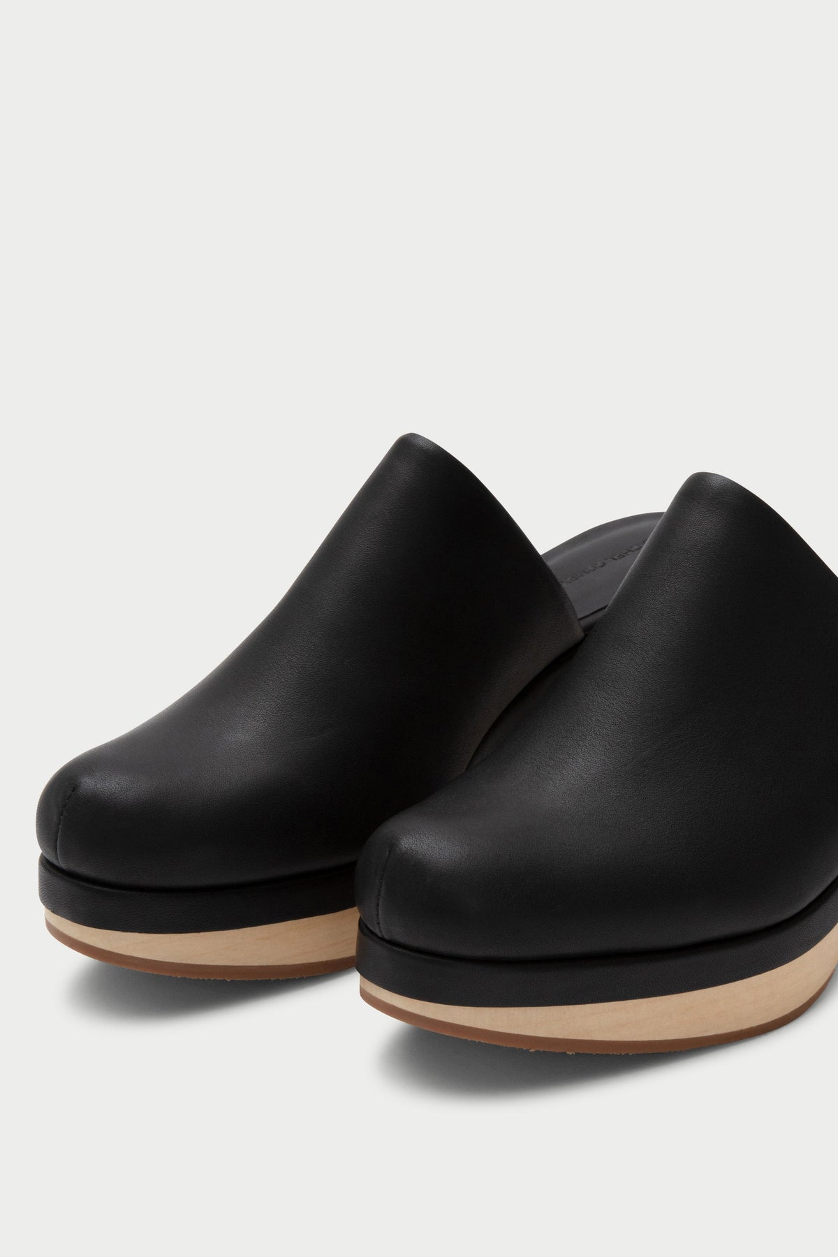 Bose Clog Black