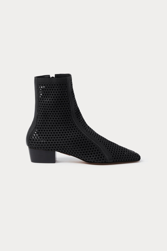 Cove Boot (Mini Punch) Black