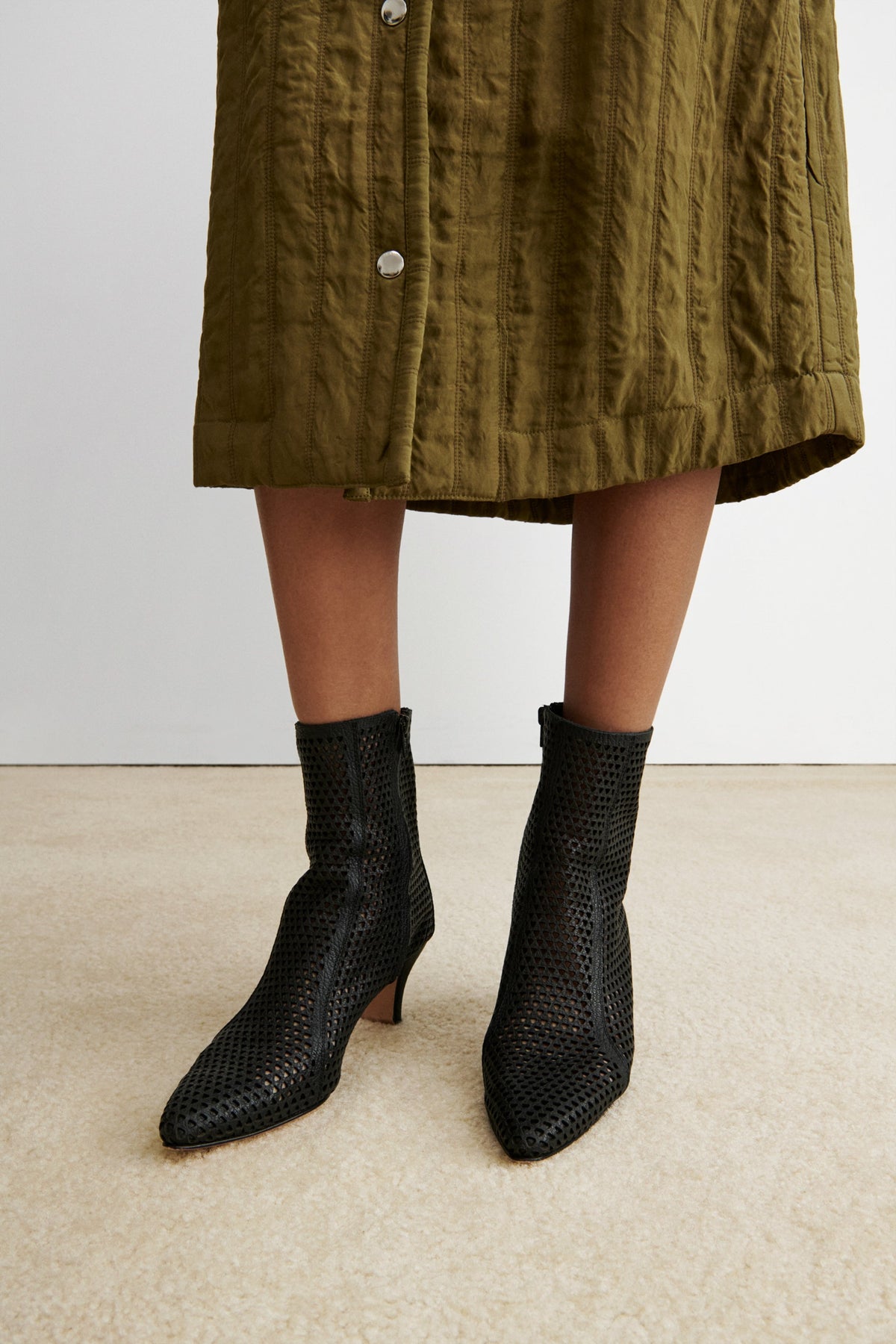 Alder Bootie (Mini Punch) Black