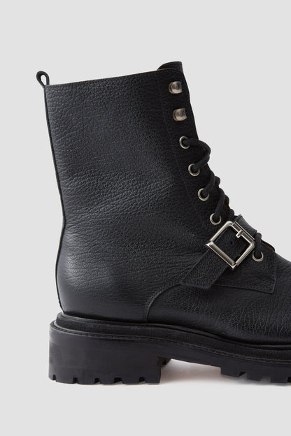 Casha Combat Black