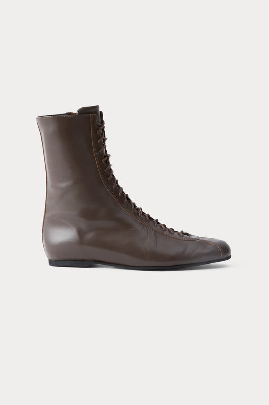 Wrestler Boot Bark