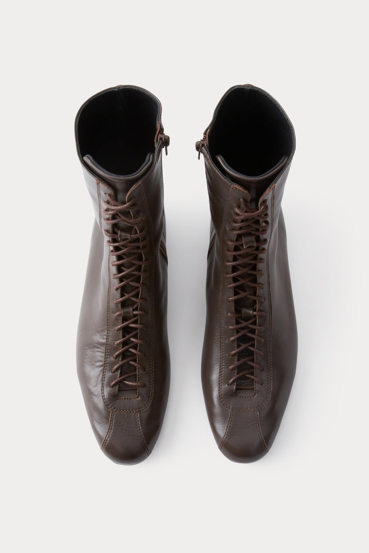 Wrestler Boot Bark