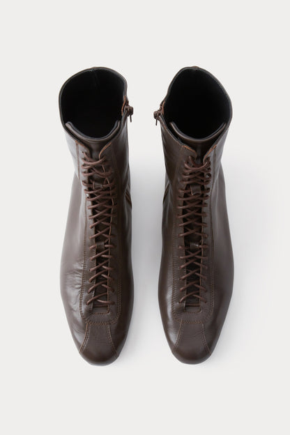 Wrestler Boot Bark