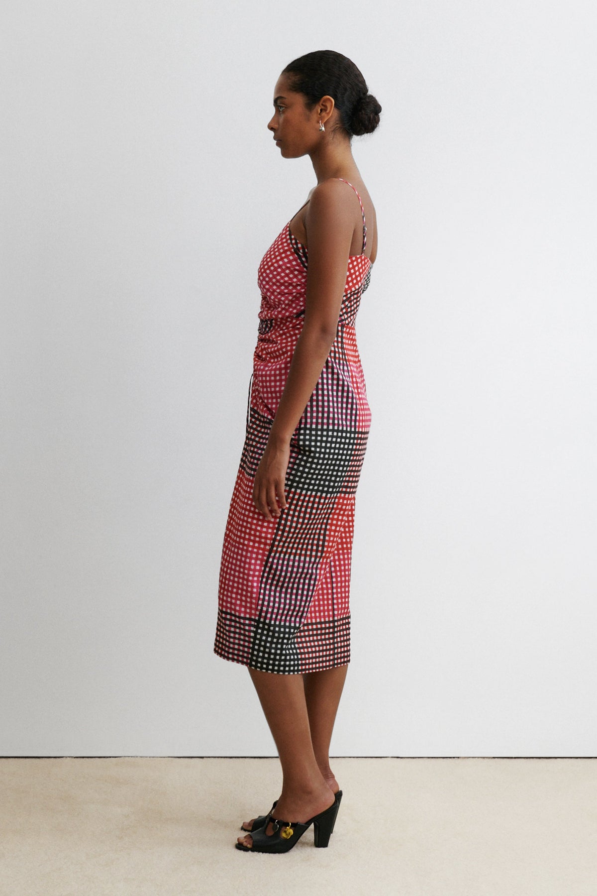 Izzo Dress Pink