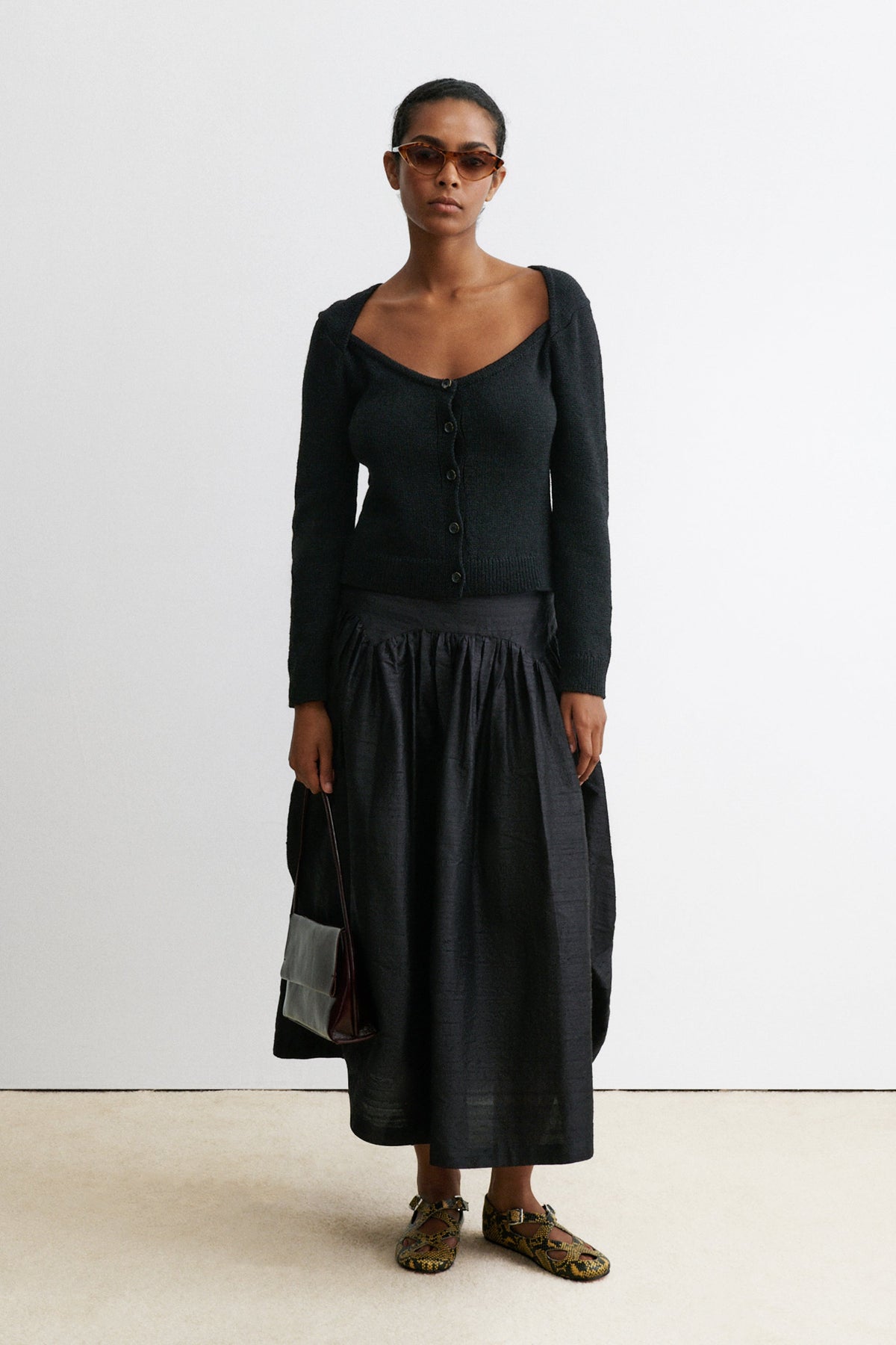 Etla Cardigan Black