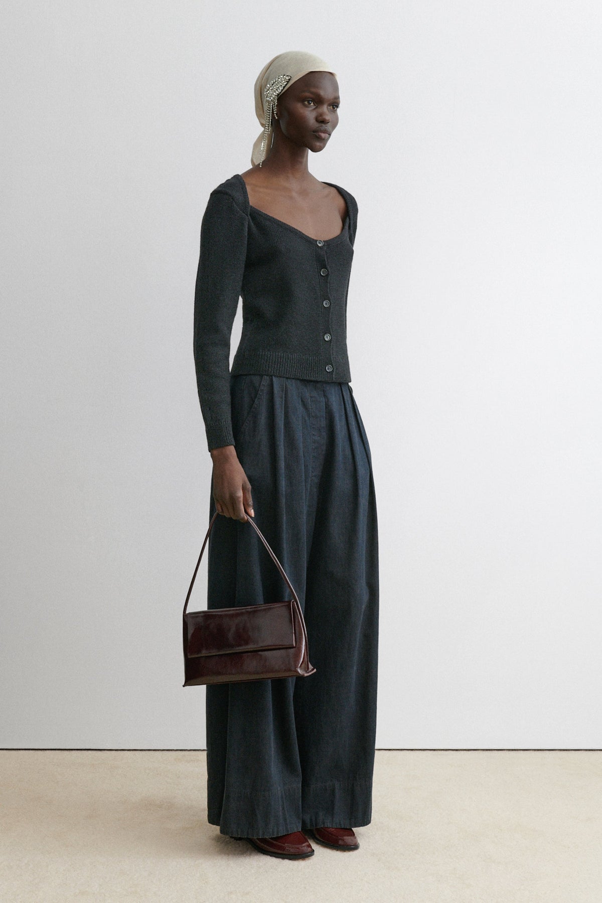 Etla Cardigan Black