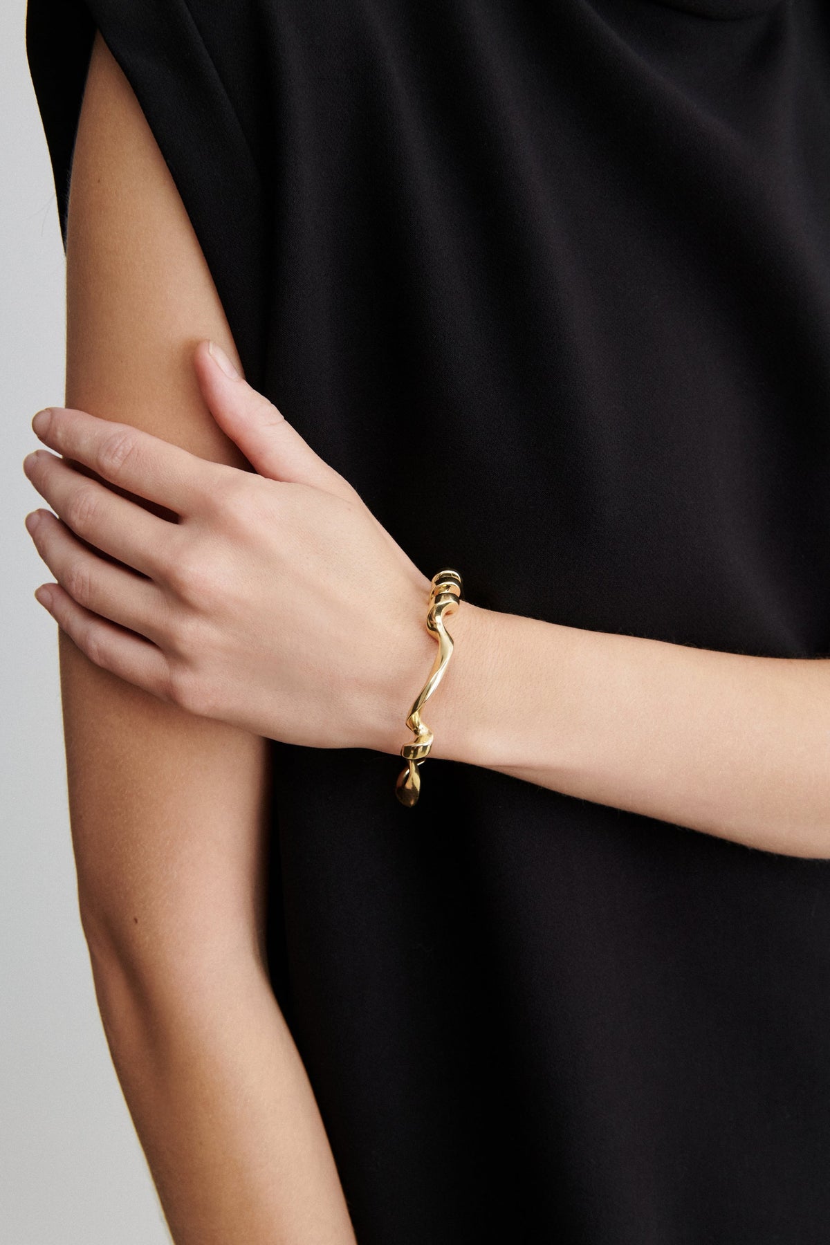 Quarry Whorl Cuff Brass